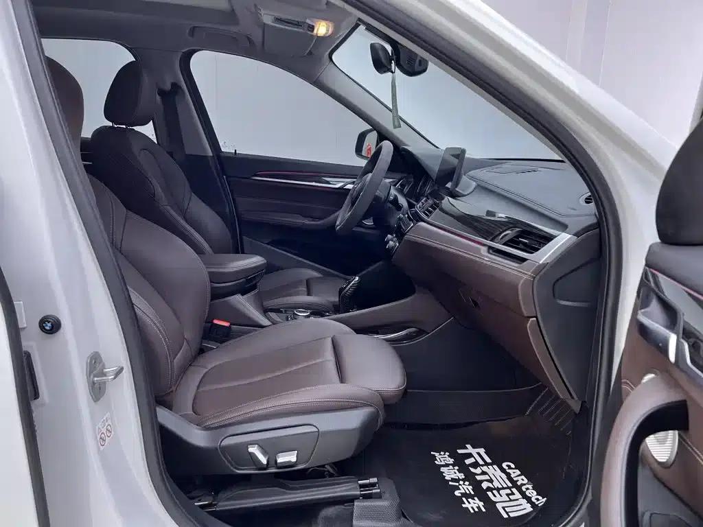 BMW X1 2020 xDrive25Li Premium — миниатюра 19