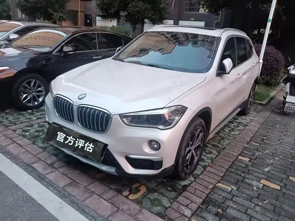 BMW X1 2019 sDrive18Li Premium — миниатюра 1