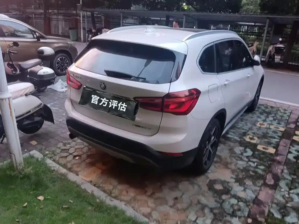 BMW X1 2019 sDrive18Li Premium — миниатюра 2