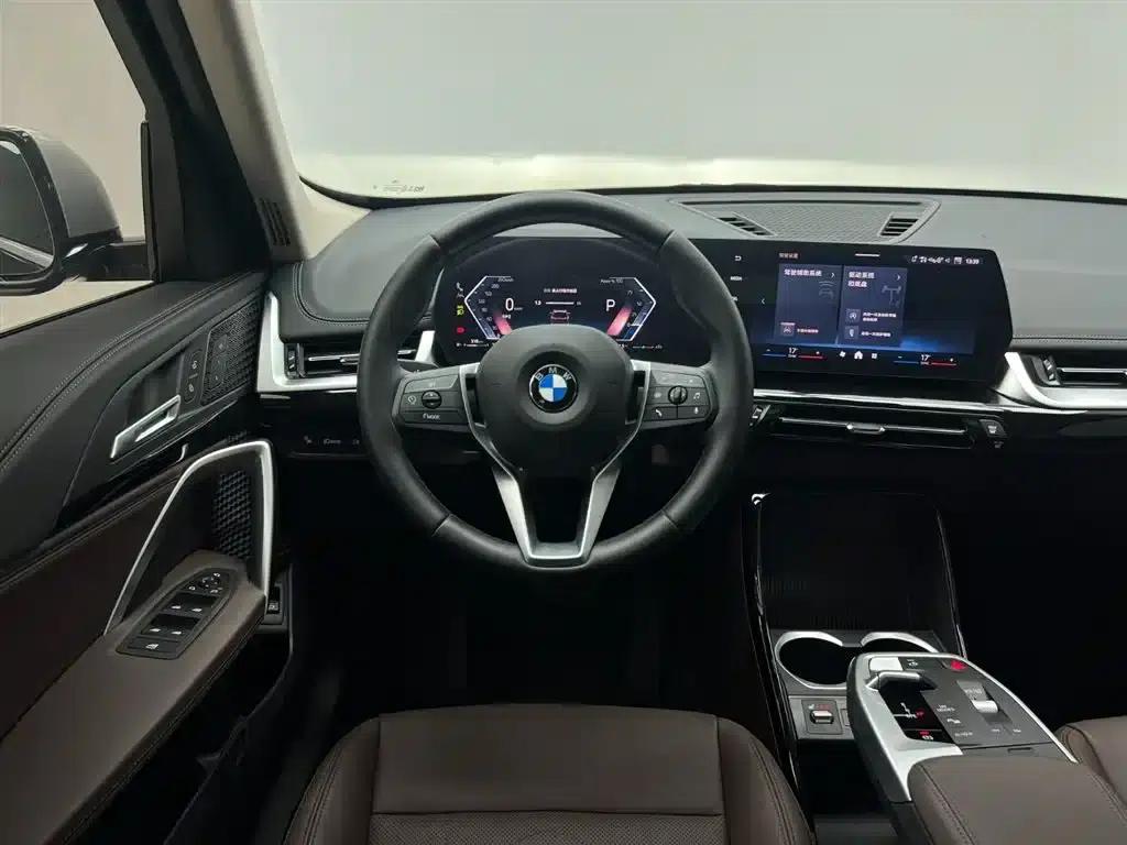 2023 BMW X1 sDrive20Li X Design Package — миниатюра 13