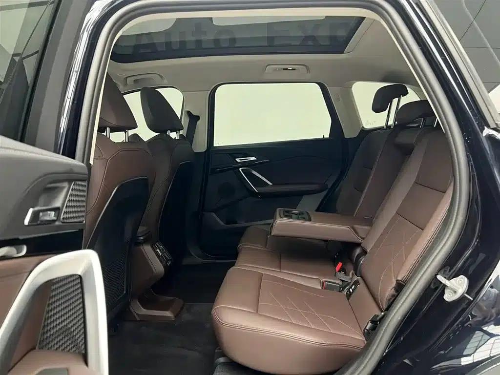 2023 BMW X1 sDrive20Li X Design Package — миниатюра 16