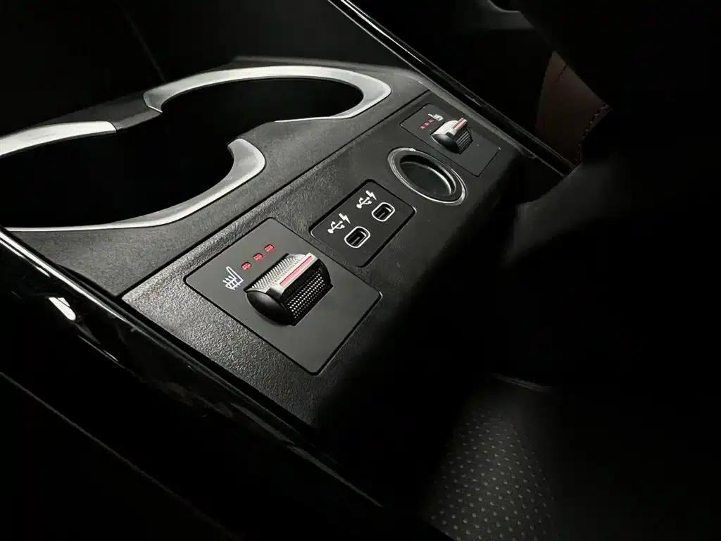 2023 BMW X1 sDrive20Li X Design Package — миниатюра 18