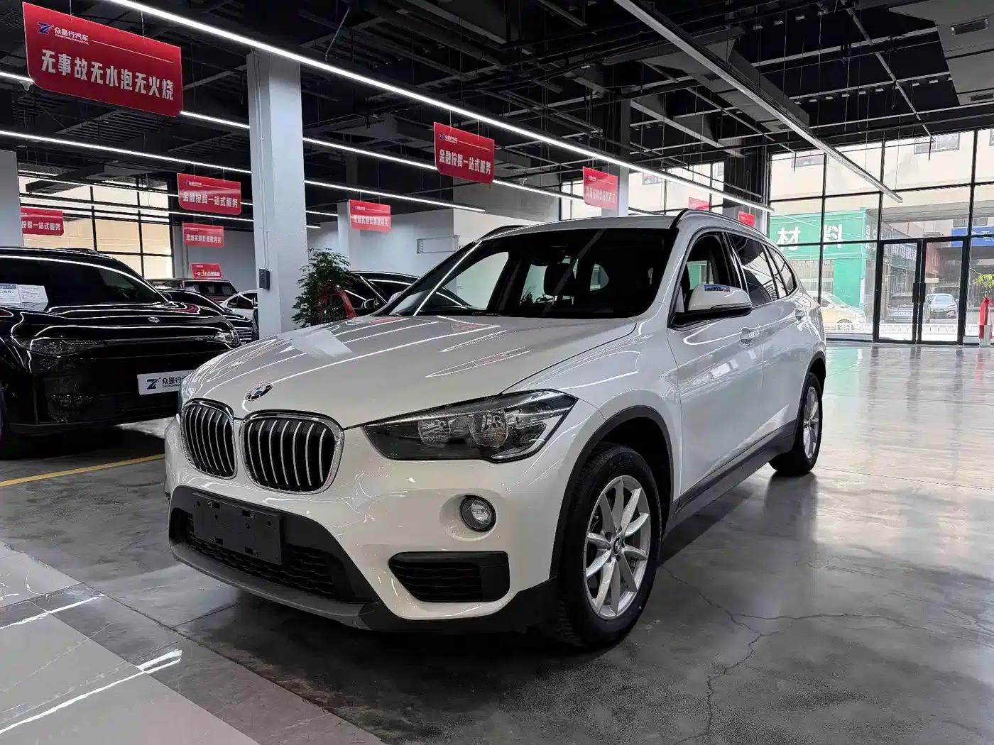BMW X1 2019 sDrive18Li Fashion Edition — миниатюра 1