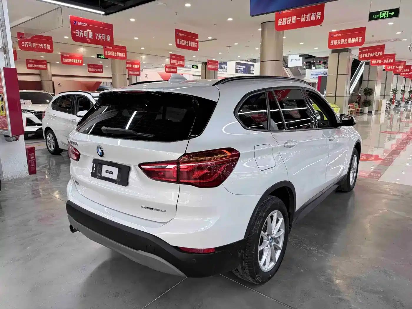 BMW X1 2019 sDrive18Li Fashion Edition — миниатюра 12
