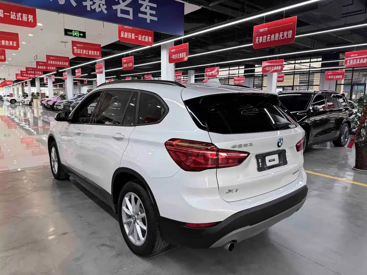 BMW X1 2019 sDrive18Li Fashion Edition — миниатюра 13