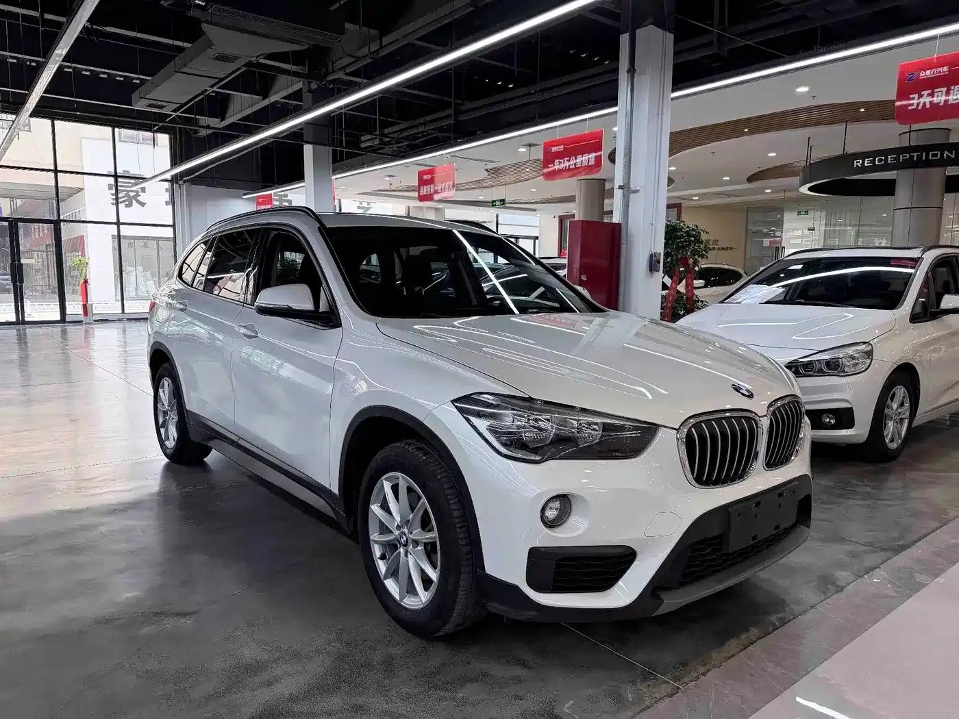 BMW X1 2019 sDrive18Li Fashion Edition — миниатюра 3