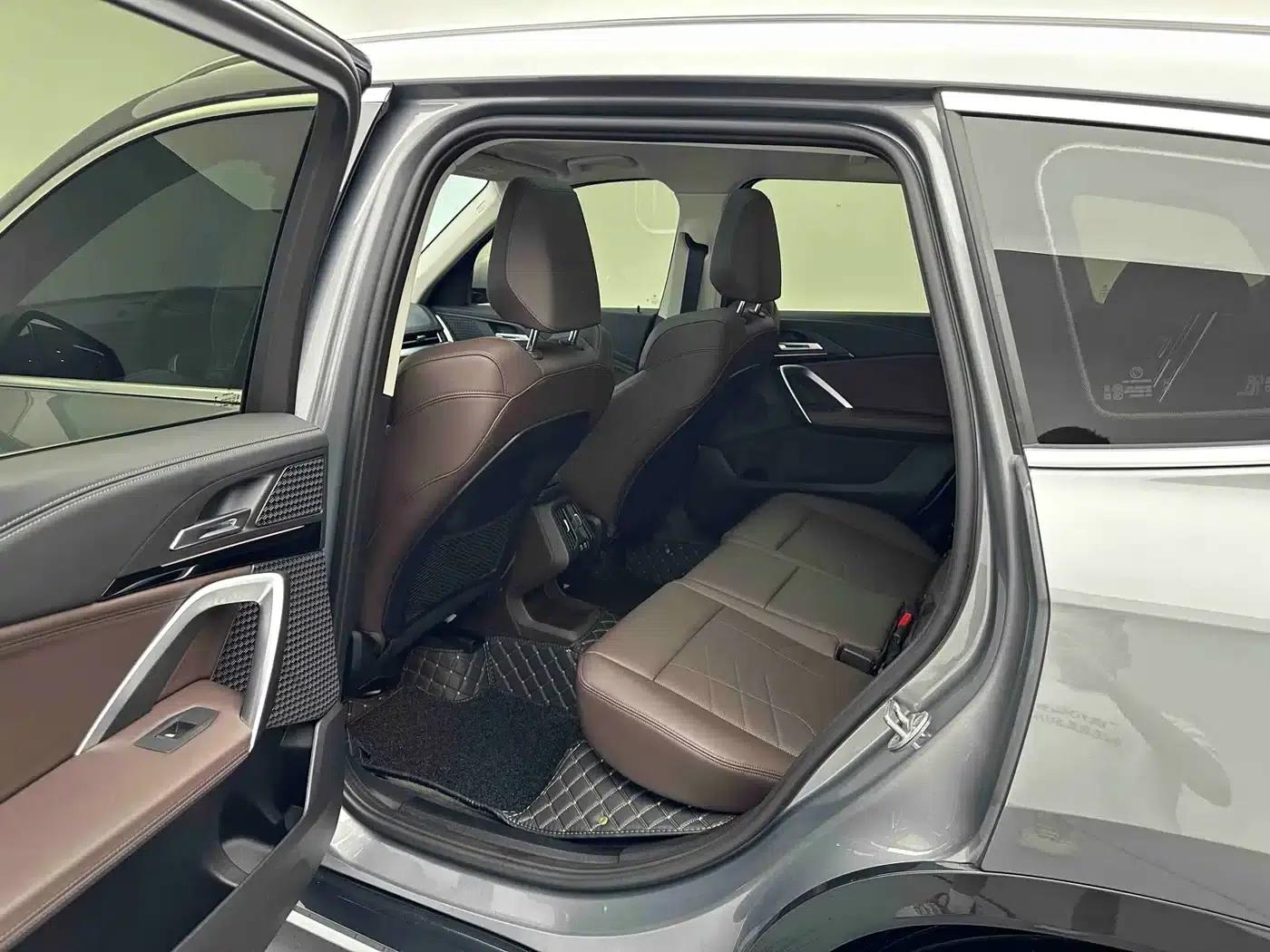 2023 BMW X1 sDrive20Li X Design Package — миниатюра 12