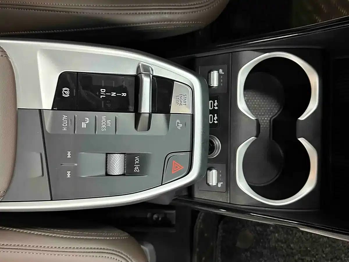 2023 BMW X1 sDrive20Li X Design Package — миниатюра 16