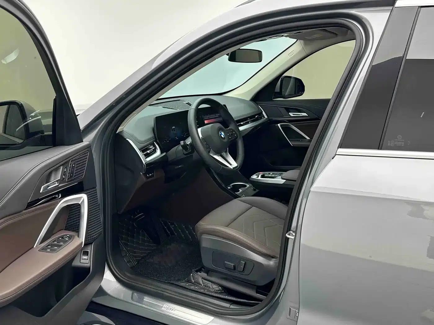 2023 BMW X1 sDrive20Li X Design Package — миниатюра 9