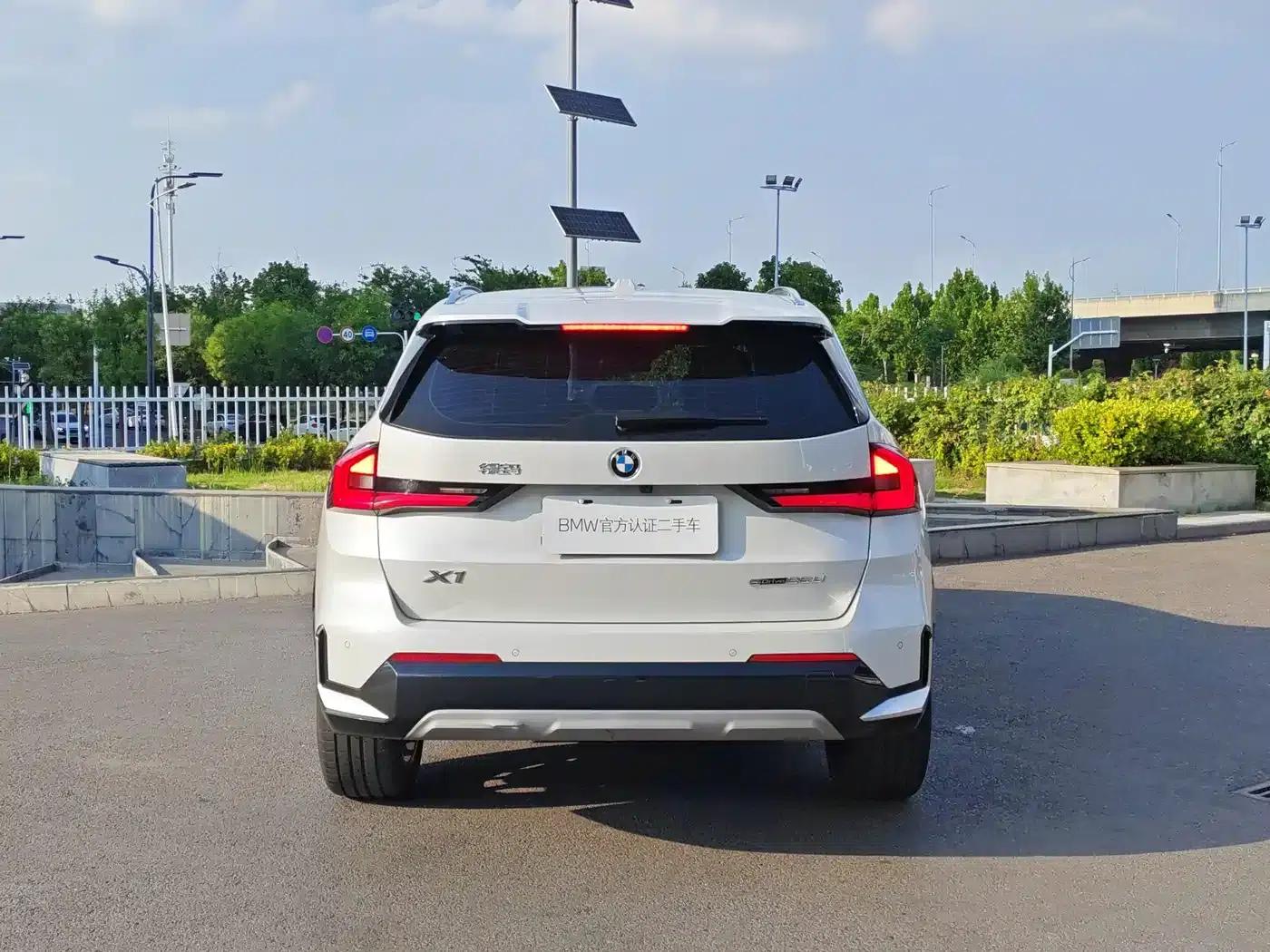 2023 BMW X1 xDrive25Li X Design Package — миниатюра 4
