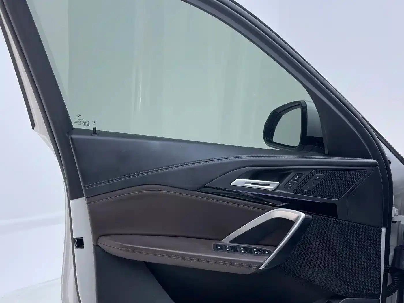 2023 BMW X1 sDrive20Li X Design Package — миниатюра 16