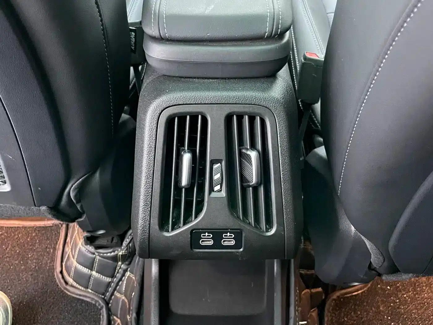 2023 BMW X1 sDrive20Li X Design Package — миниатюра 20