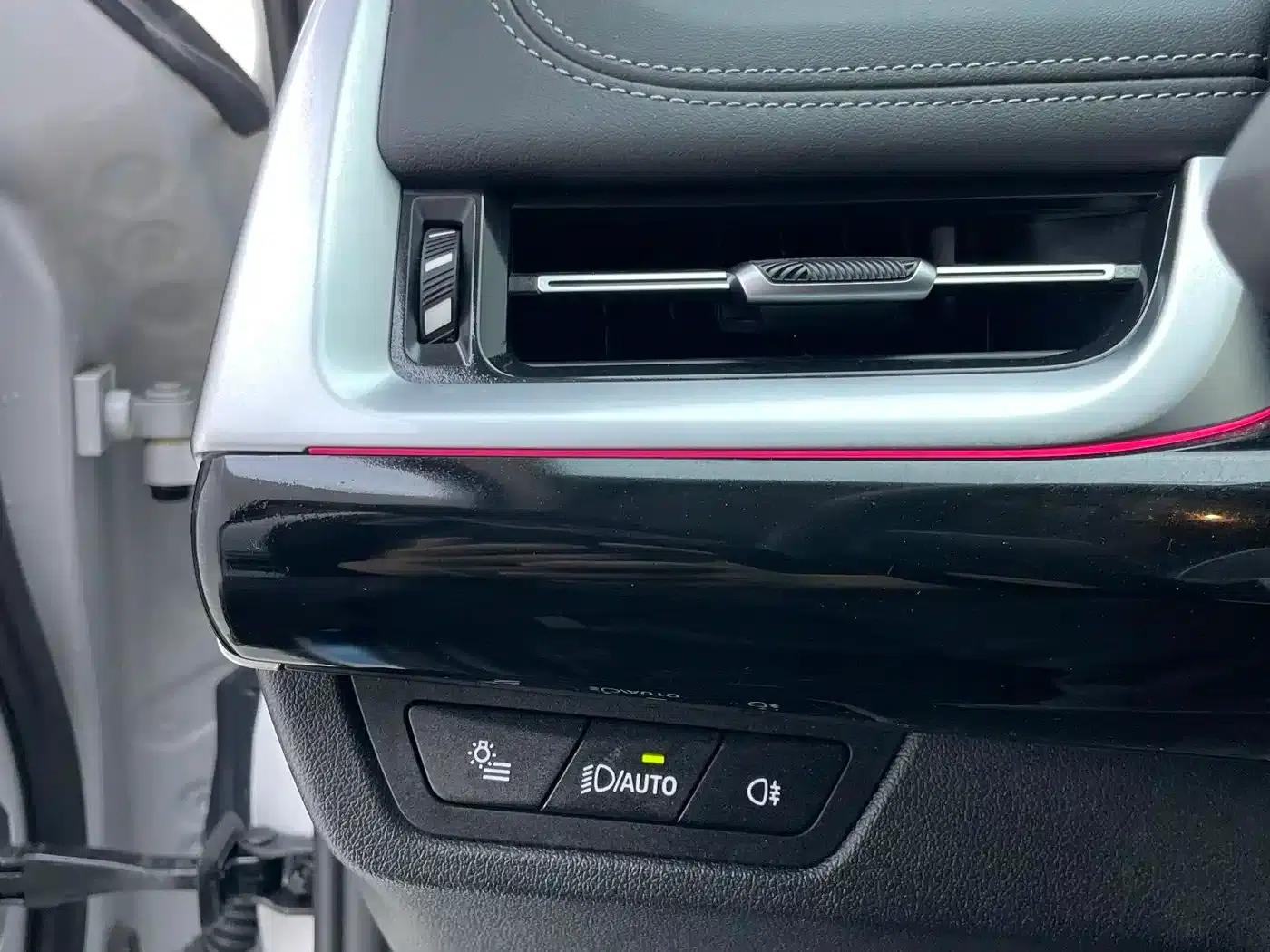 2023 BMW X1 sDrive20Li X Design Package — миниатюра 10