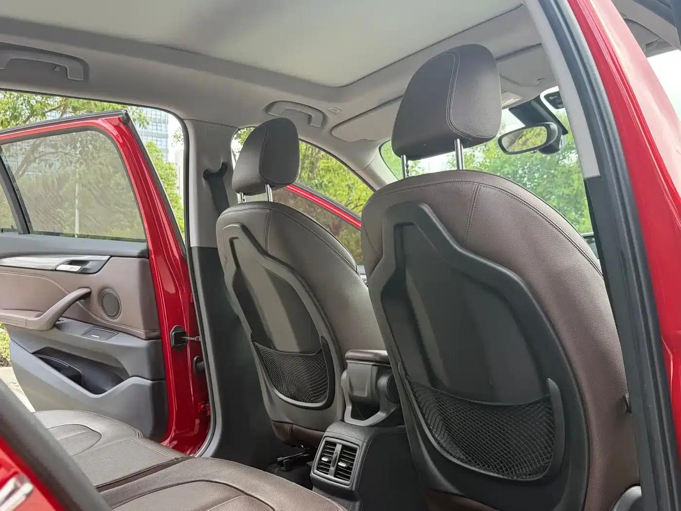 BMW X1 2018 sDrive18Li Premium — миниатюра 11