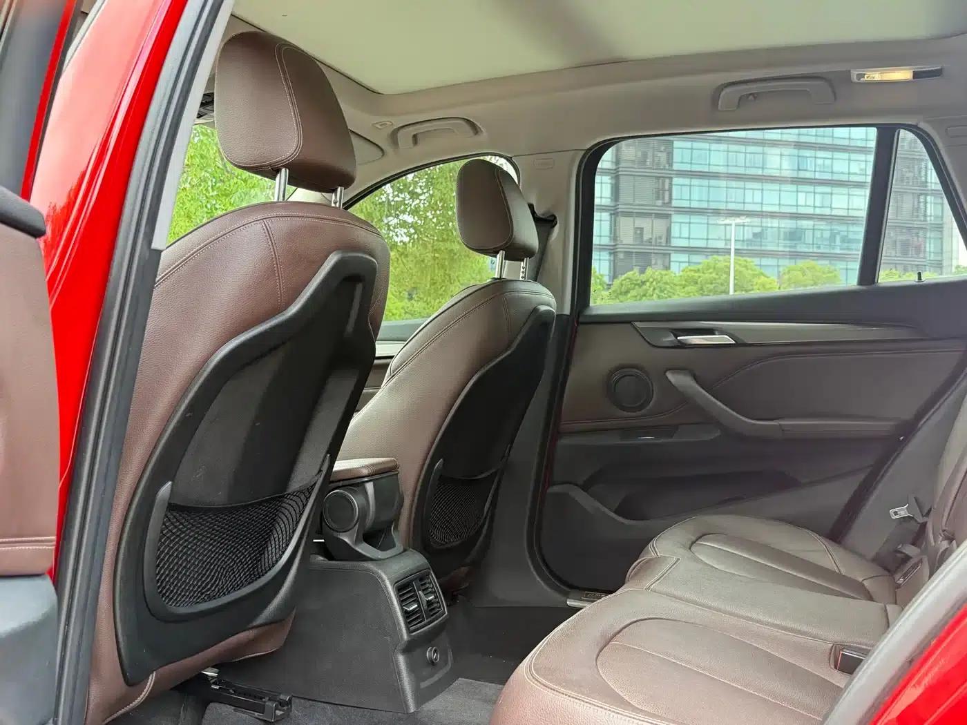 BMW X1 2018 sDrive18Li Premium — миниатюра 9