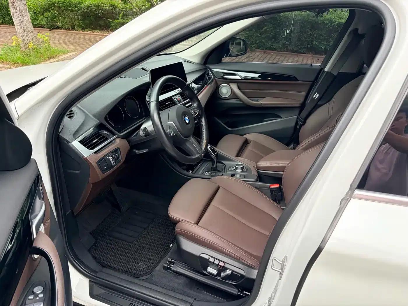BMW X1 2022 sDrive25Li Leading Edition — миниатюра 6