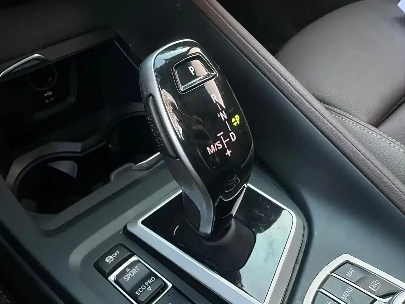 BMW X1 2022 sDrive25Li Leading Edition — миниатюра 17