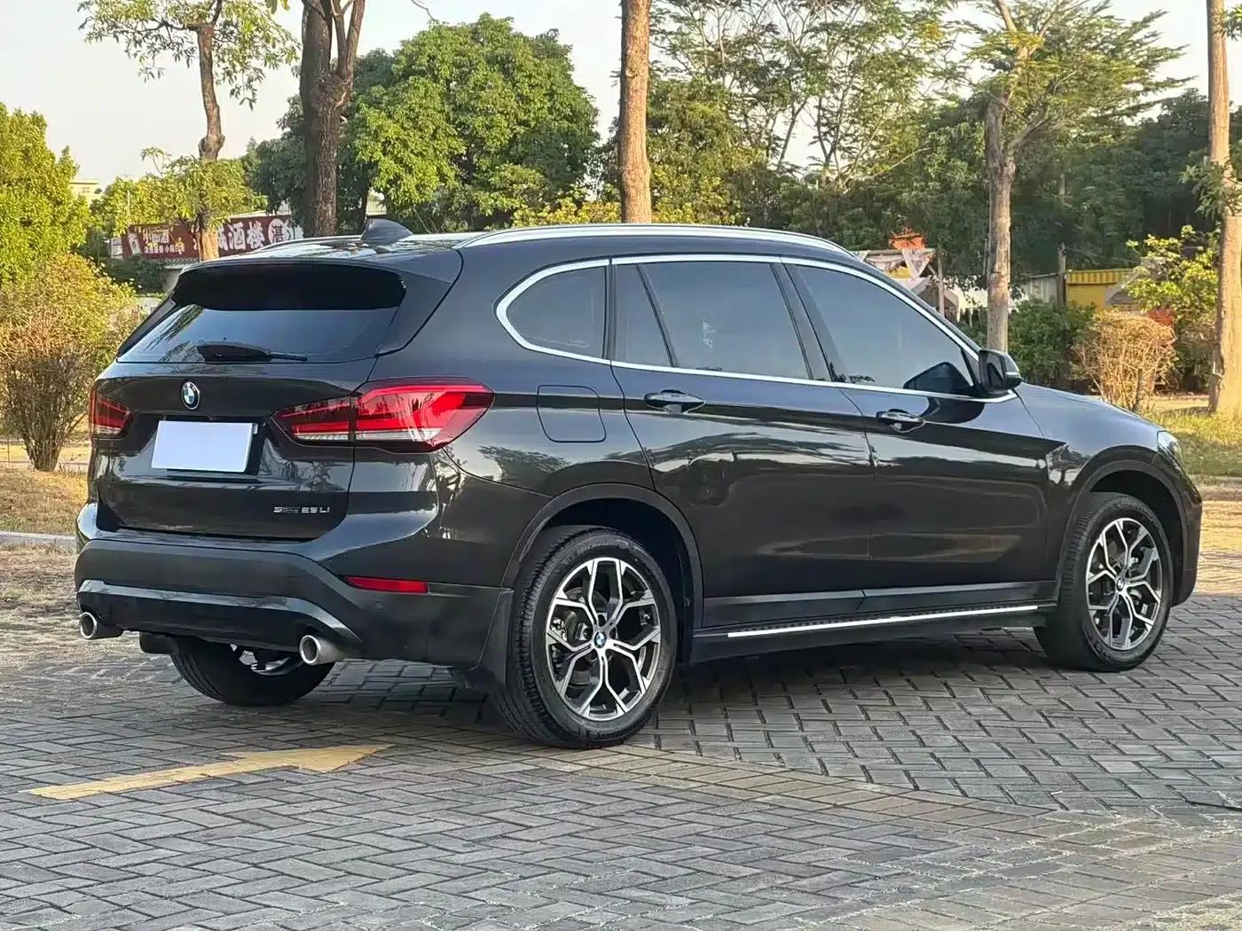 BMW X1 2022 sDrive25Li Leading Edition — миниатюра 5