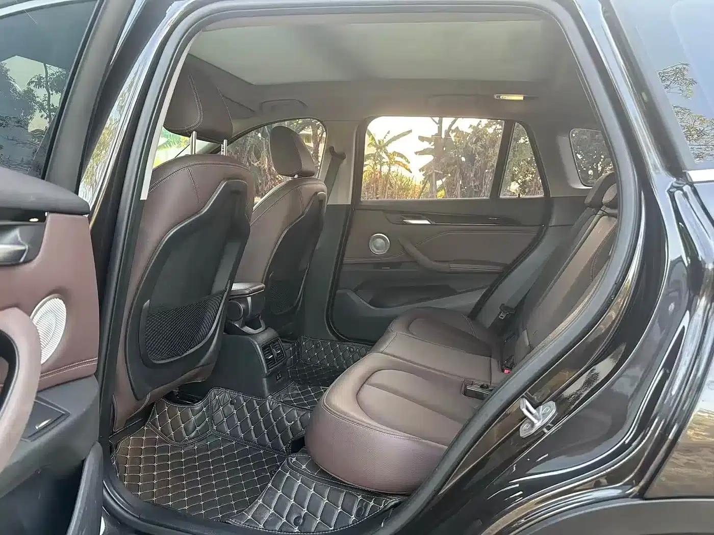 BMW X1 2022 sDrive25Li Leading Edition — миниатюра 9