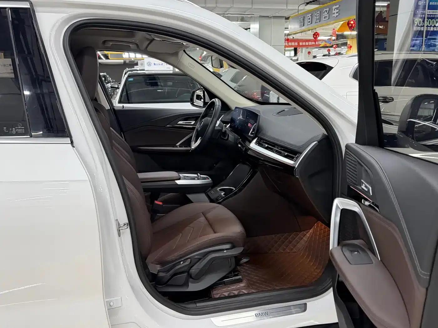 2023 BMW X1 sDrive20Li X Design Package — миниатюра 12