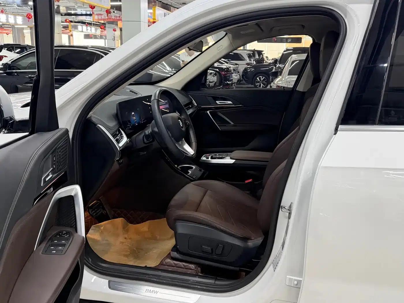 2023 BMW X1 sDrive20Li X Design Package — миниатюра 9
