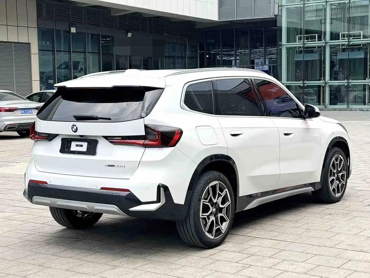 2024 BMW X1 xDrive25Li X Design Package — миниатюра 16