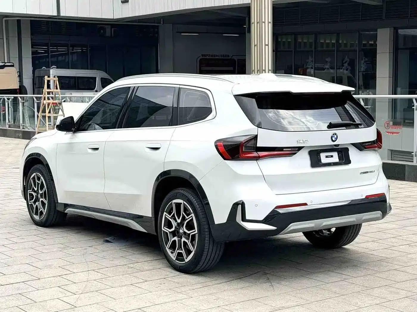 2024 BMW X1 xDrive25Li X Design Package — миниатюра 18