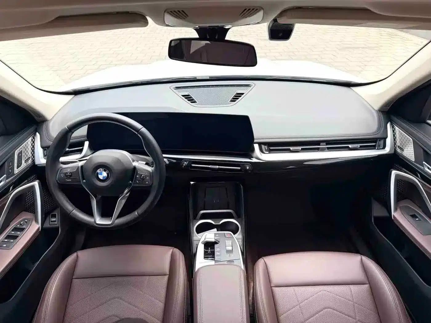 2024 BMW X1 xDrive25Li X Design Package — миниатюра 10