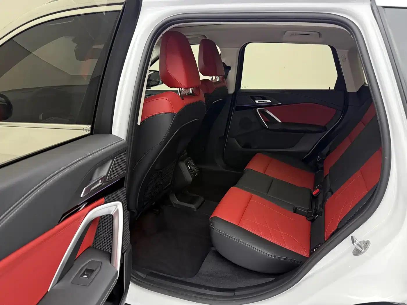 2023 BMW X1 sDrive20Li X Design Package — миниатюра 16