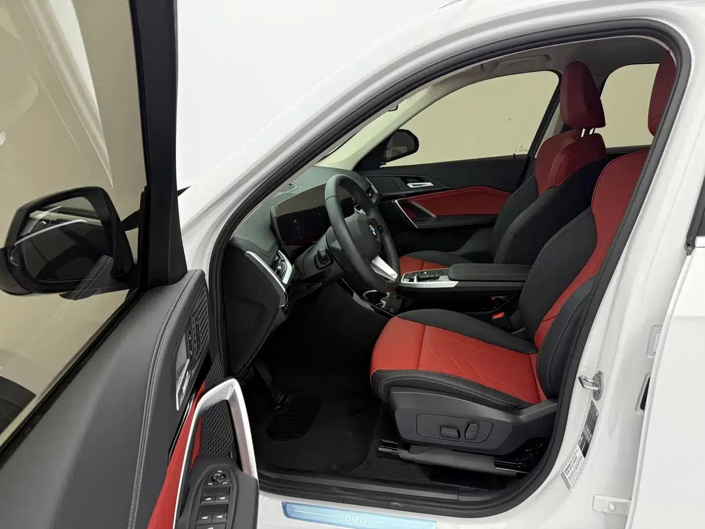 2023 BMW X1 sDrive20Li X Design Package — миниатюра 21