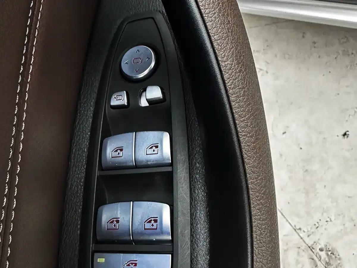 BMW X1 2021 sDrive20Li Fashion Edition — миниатюра 13