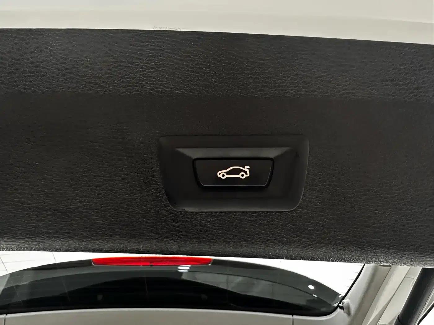 BMW X1 2021 sDrive20Li Fashion Edition — миниатюра 10