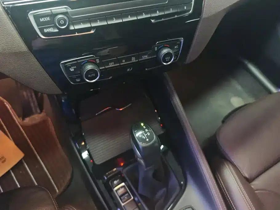 BMW X1 2019 xDrive20Li Premium — миниатюра 16