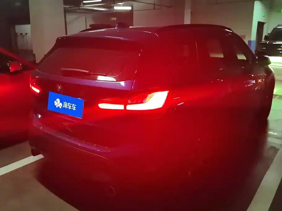 BMW X1 2022 sDrive25Li Leading Edition — миниатюра 3