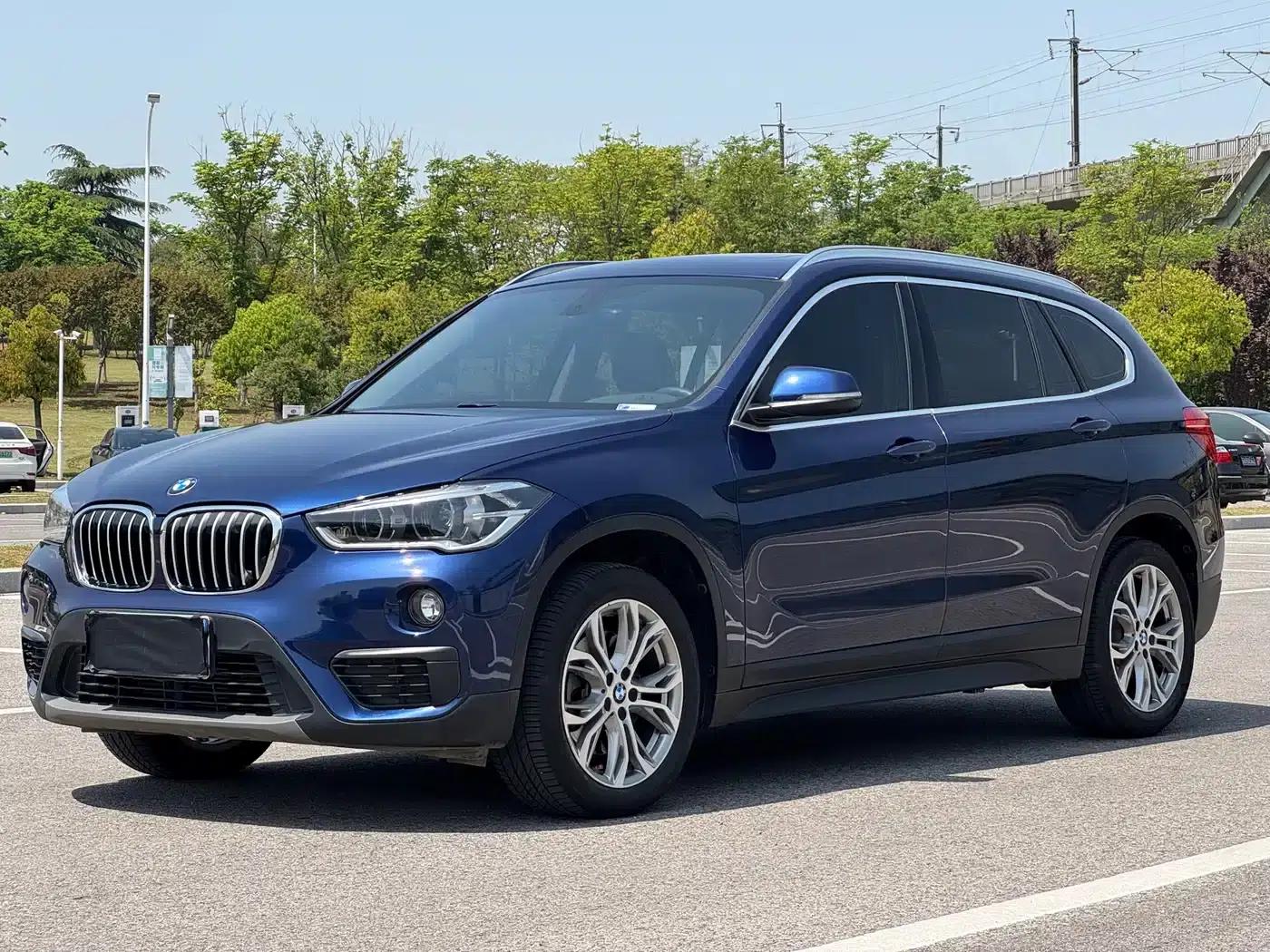 BMW X1 2019 sDrive20Li Leading Edition — миниатюра 1