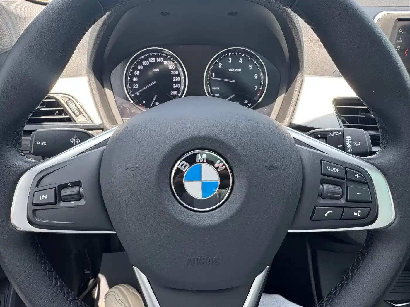 BMW X1 2019 sDrive20Li Leading Edition — миниатюра 14