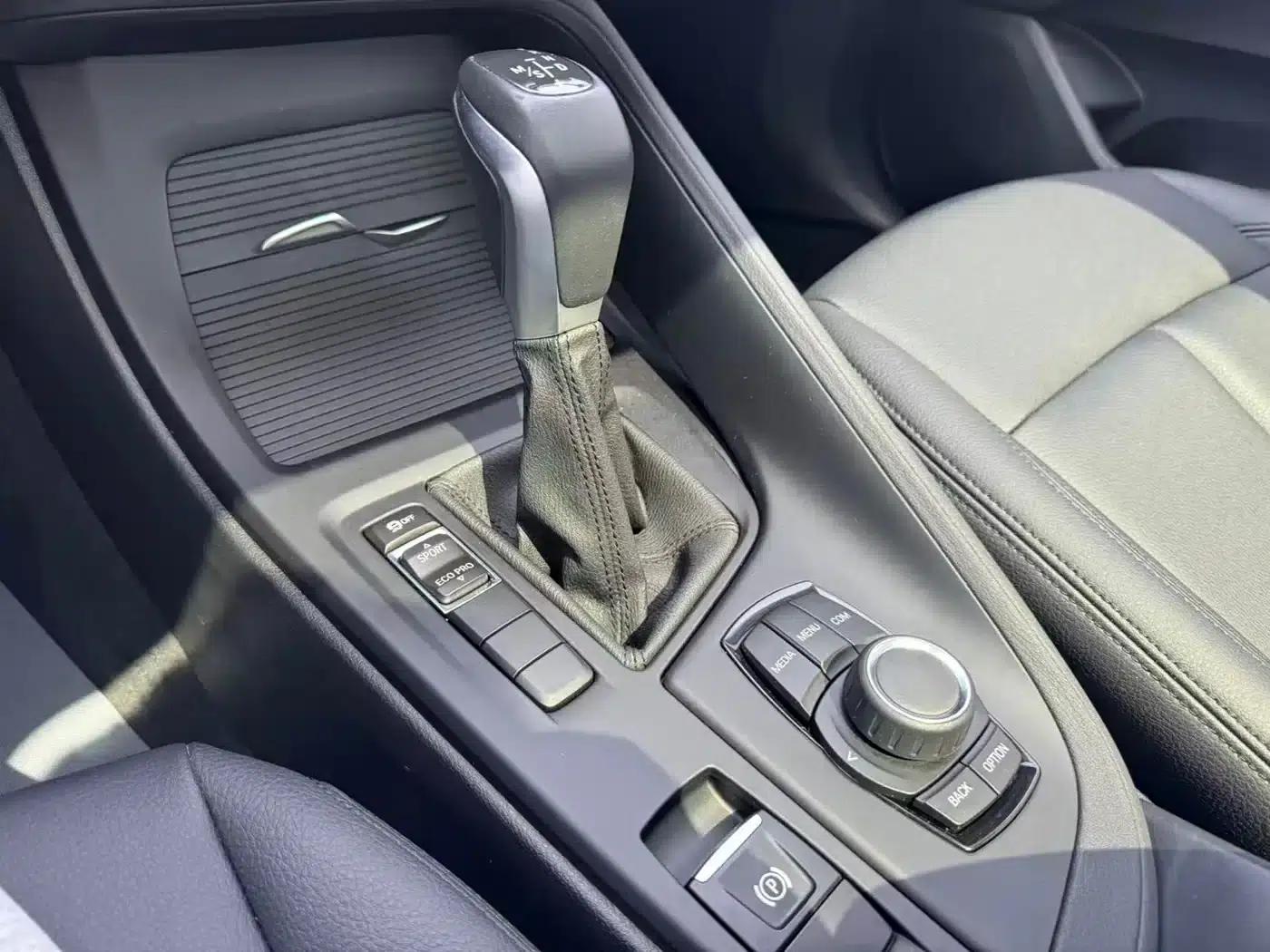 BMW X1 2019 sDrive20Li Leading Edition — миниатюра 15
