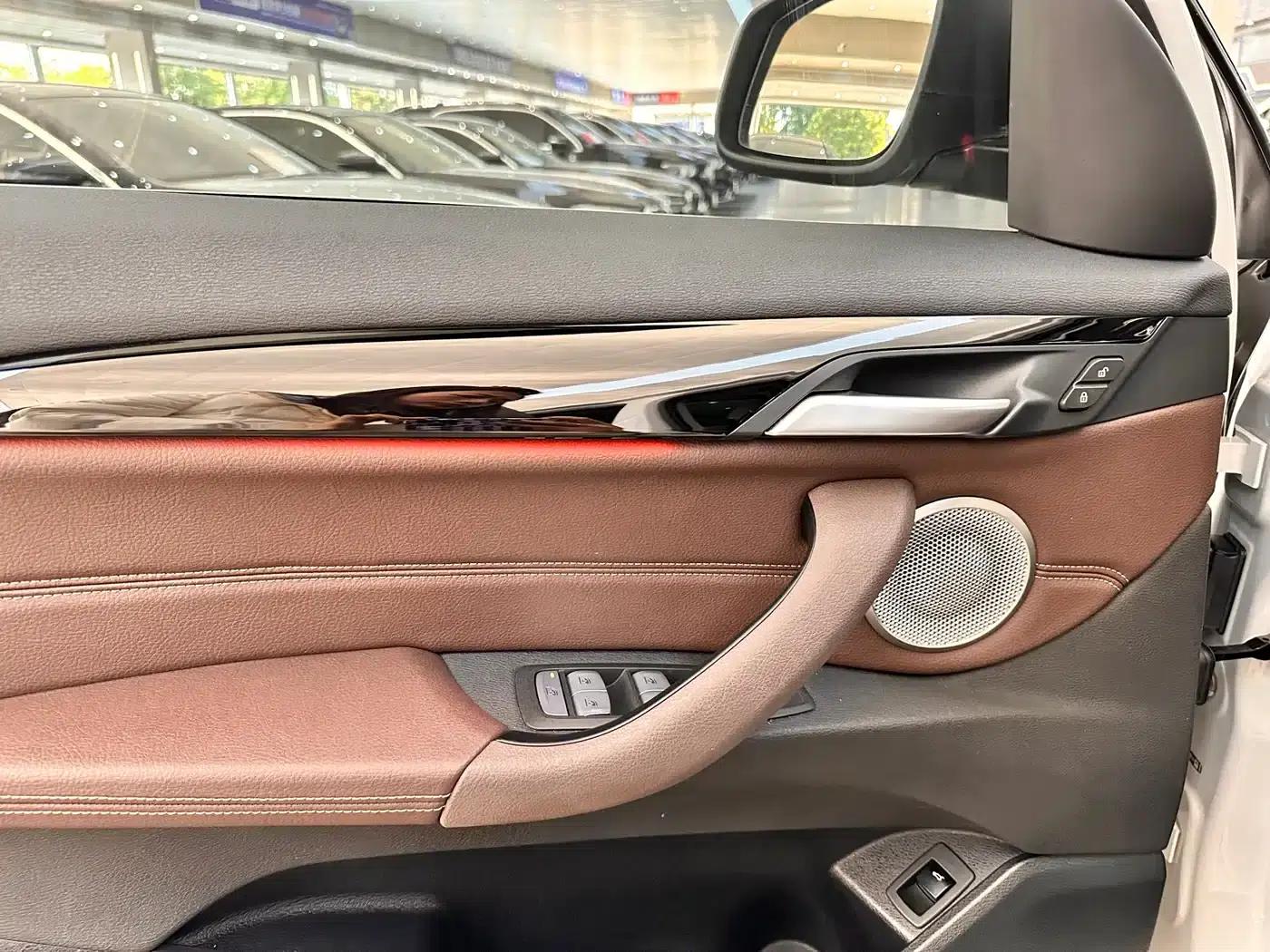 BMW X1 2022 sDrive25Li Leading Edition — миниатюра 12