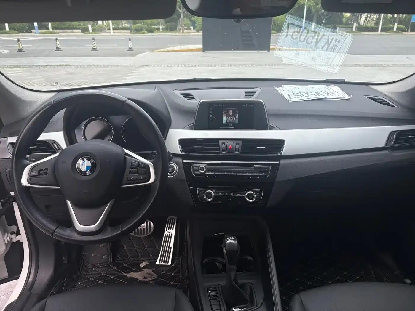 BMW X1 2019 sDrive20Li Leading Edition — миниатюра 6