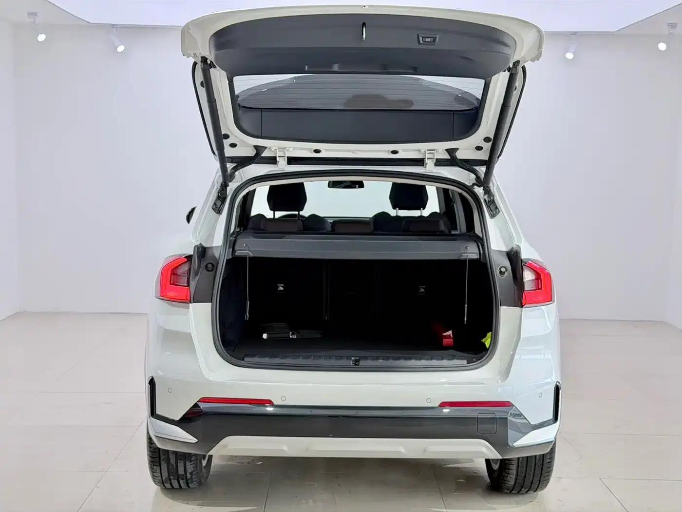 2023 BMW X1 sDrive20Li X Design Package — миниатюра 14