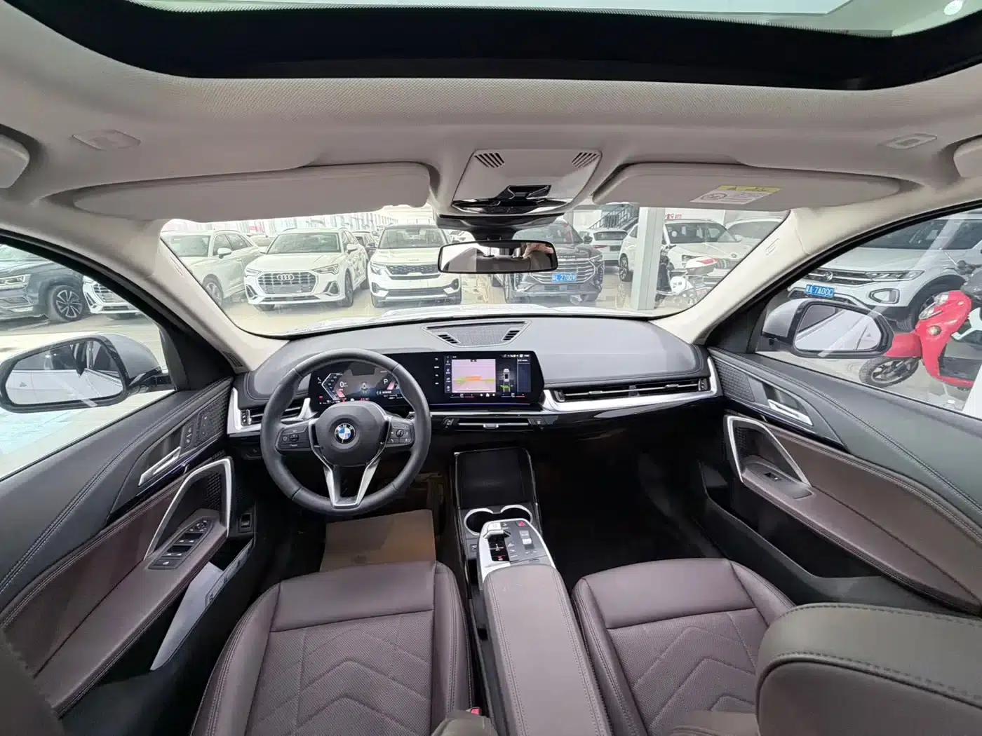 2023 BMW X1 sDrive20Li X Design Package — миниатюра 9