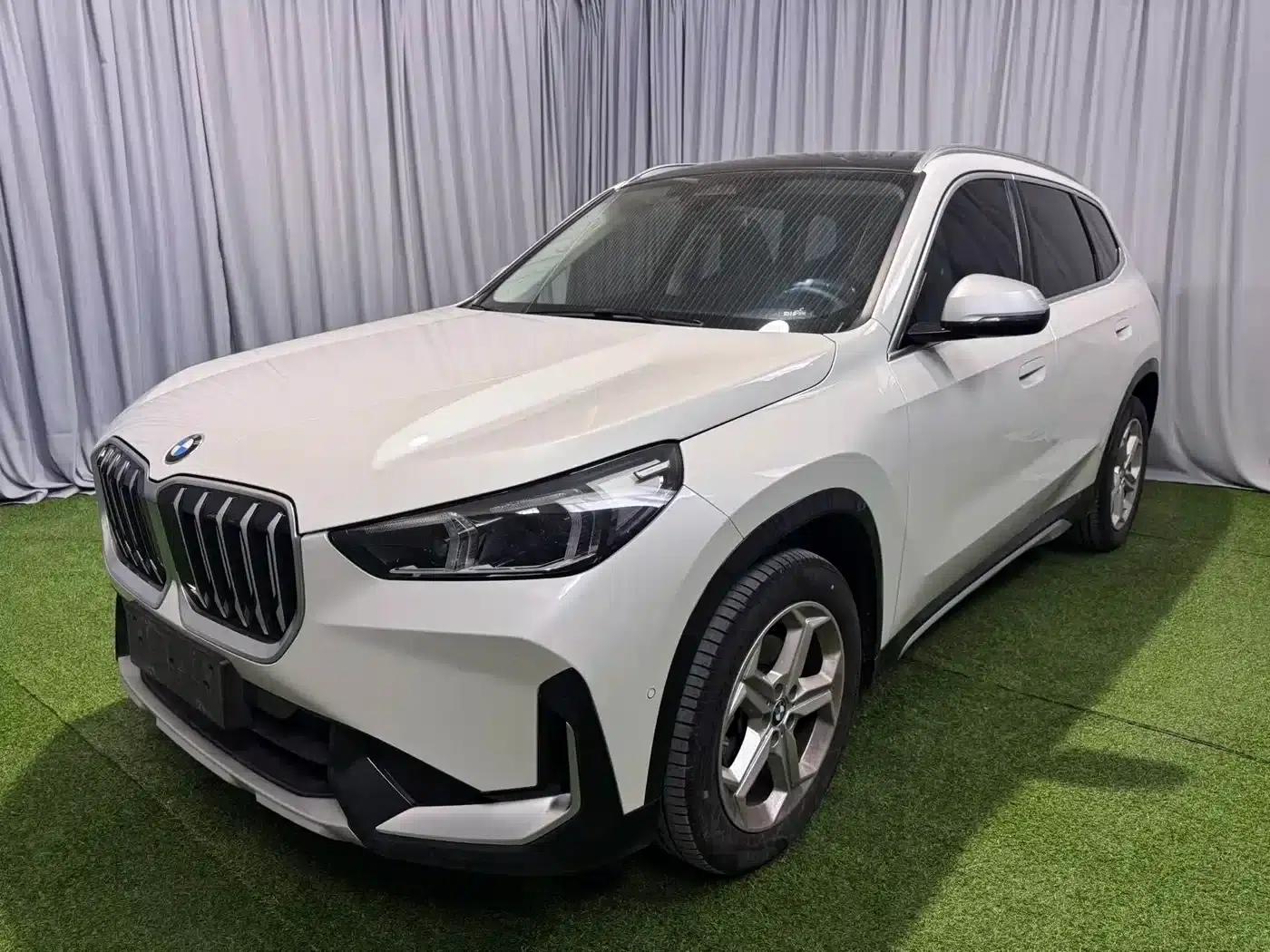 2023 BMW X1 sDrive20Li X Design Package — миниатюра 1