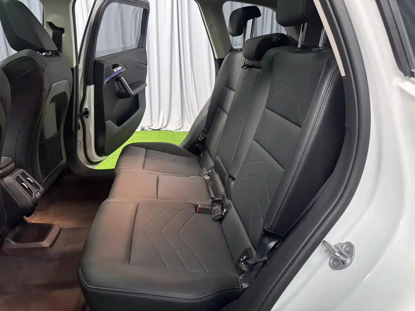 2023 BMW X1 sDrive20Li X Design Package — миниатюра 18