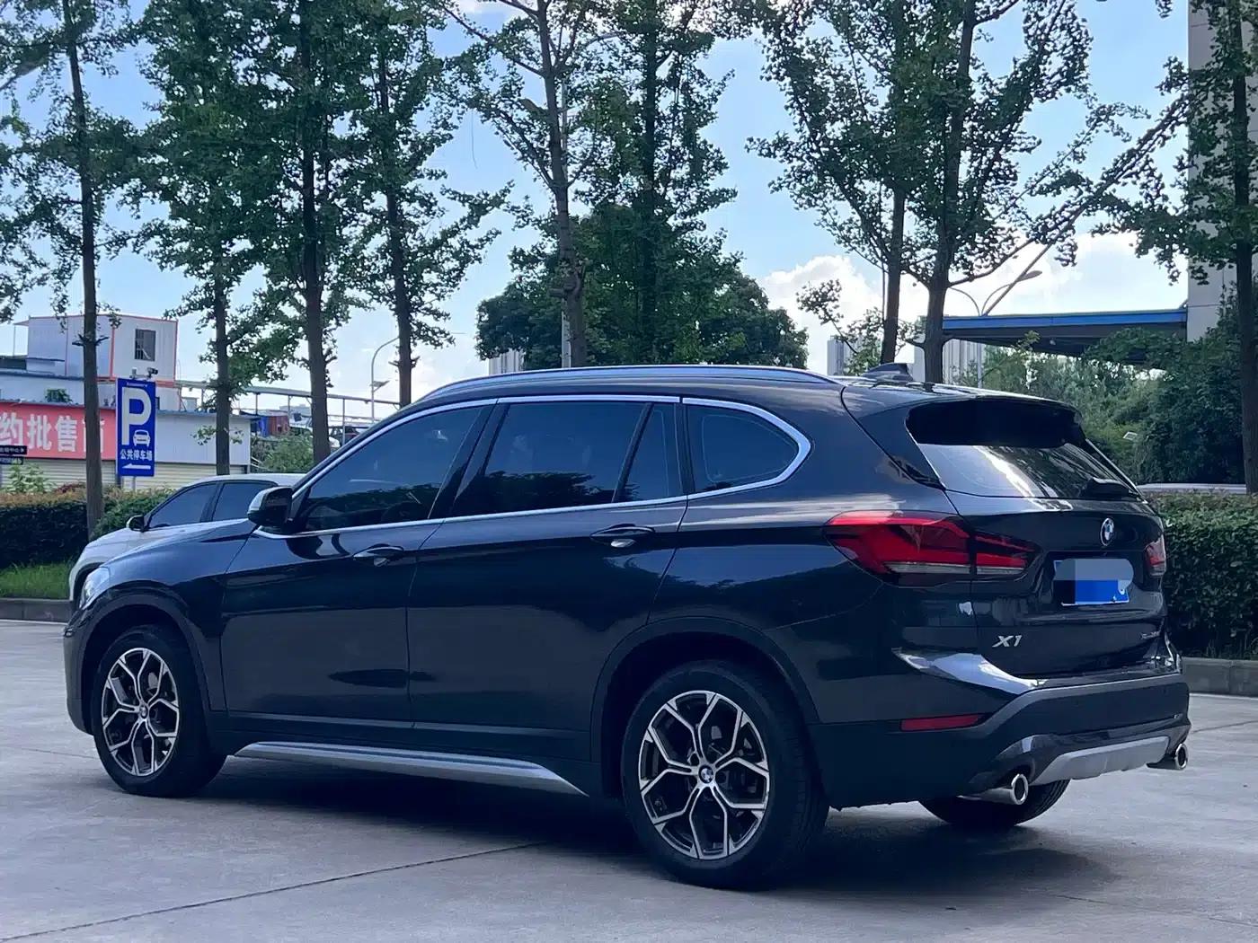 BMW X1 2022 sDrive20Li Premium — миниатюра 7