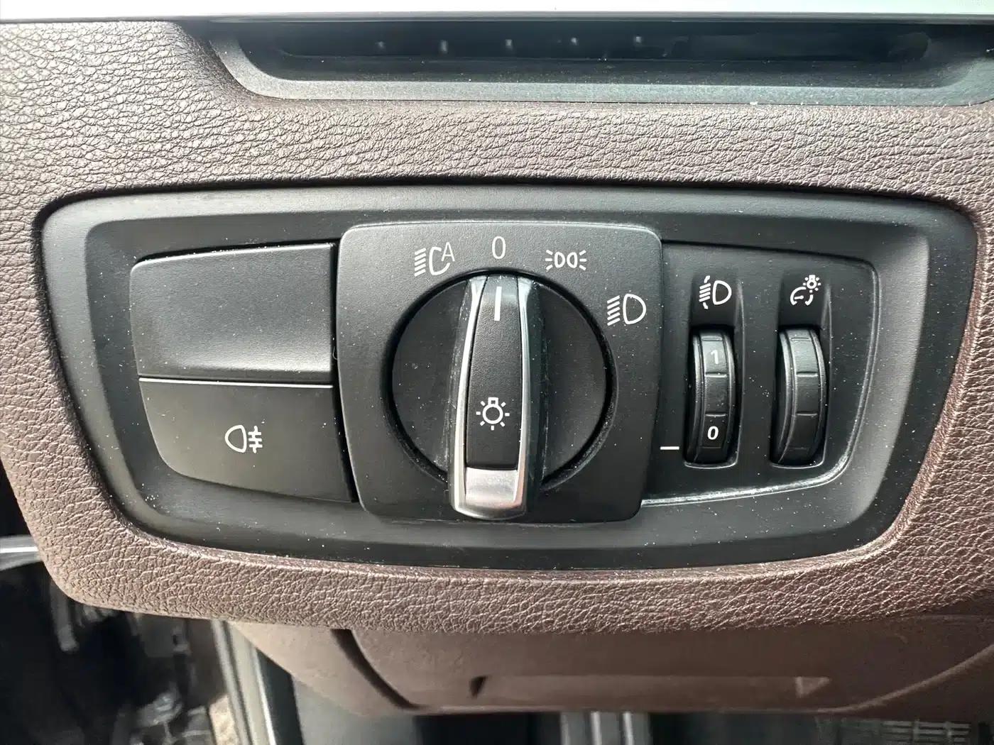 BMW X1 2022 sDrive20Li Fashion Edition — миниатюра 12