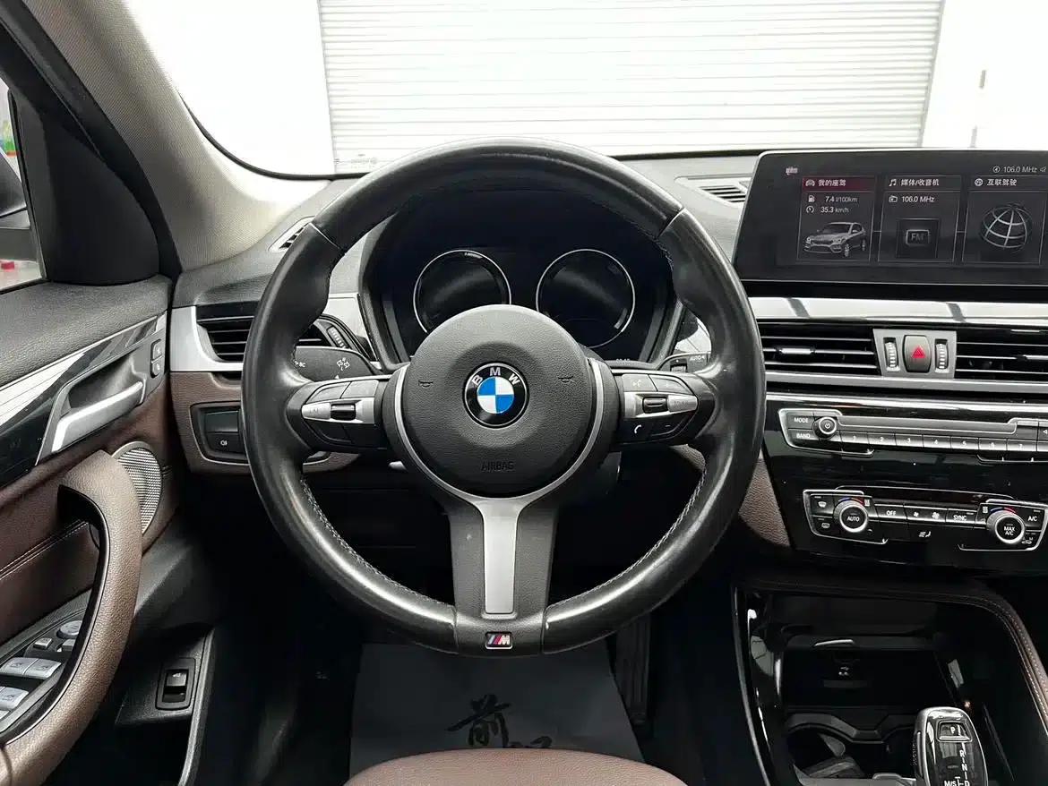 BMW X1 2022 sDrive20Li Premium — миниатюра 11