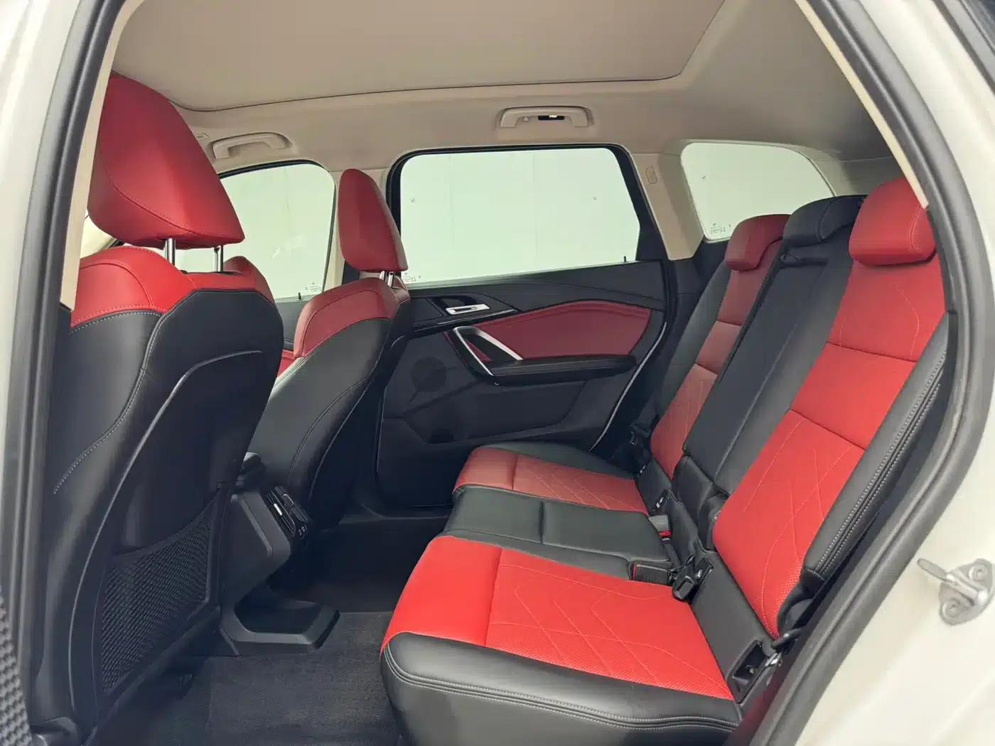 2023 BMW X1 sDrive20Li X Design Package — миниатюра 8