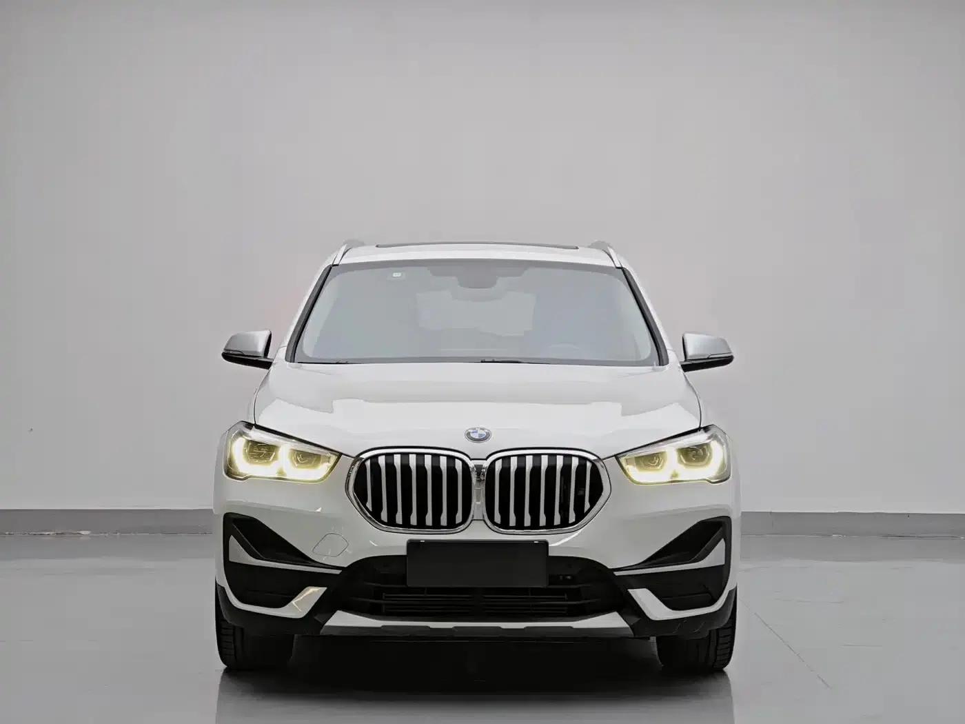 BMW X1 2022 sDrive20Li Premium — миниатюра 2