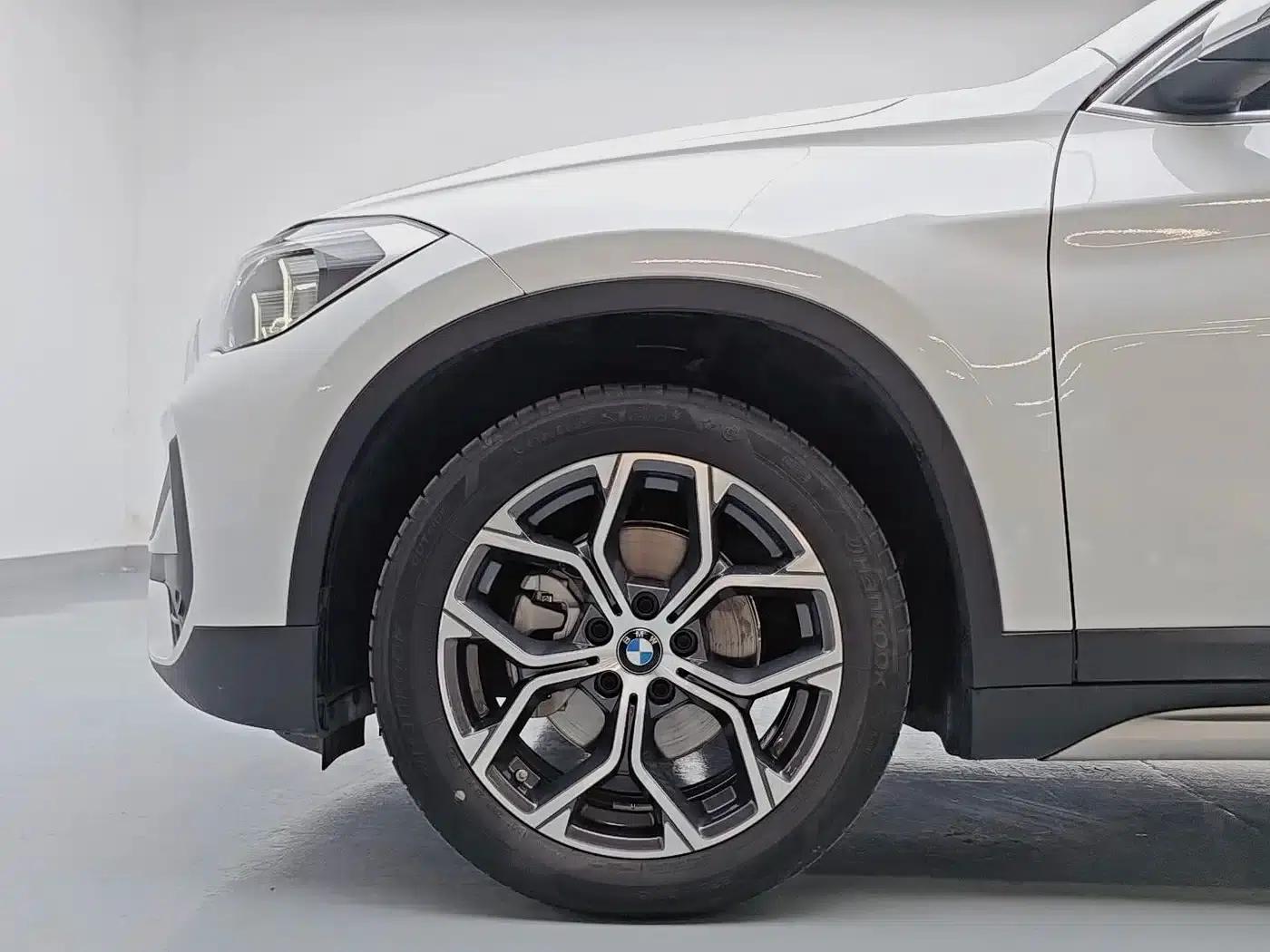 BMW X1 2022 sDrive20Li Premium — миниатюра 7
