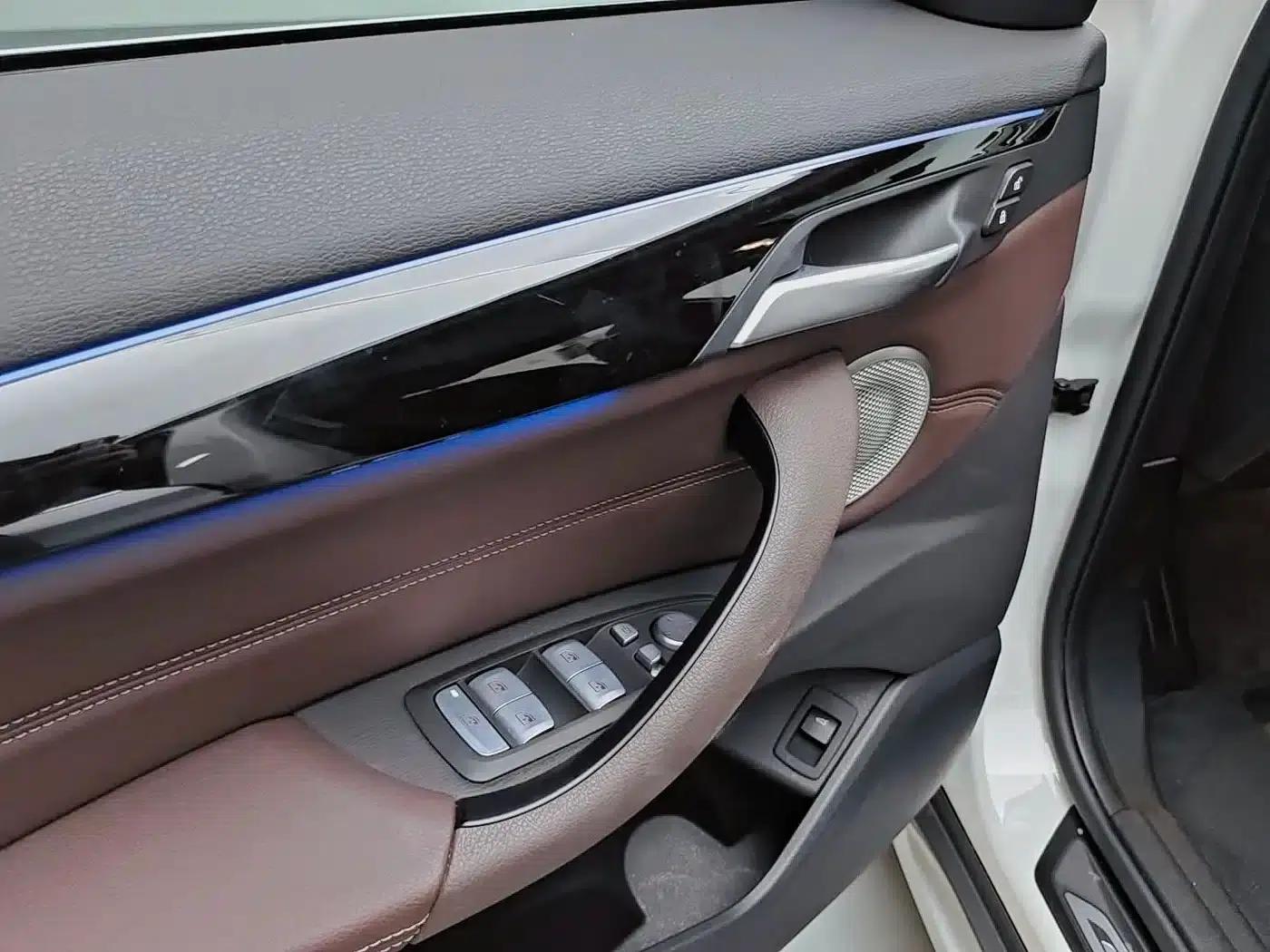 BMW X1 2022 sDrive20Li Premium — миниатюра 8